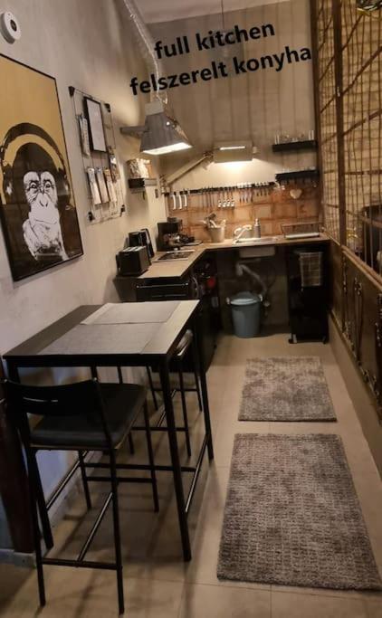 Apartamento Urban In Old Town Kecskemét Exterior foto